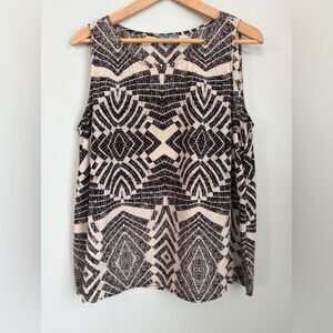 Fleur Bleue Geometric Sleeveless Top in Black and Cream, Size Large